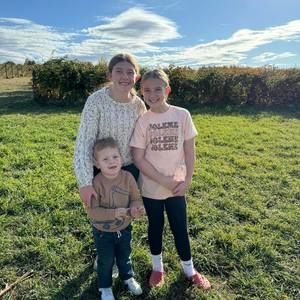 Meet your Posher, Courtney